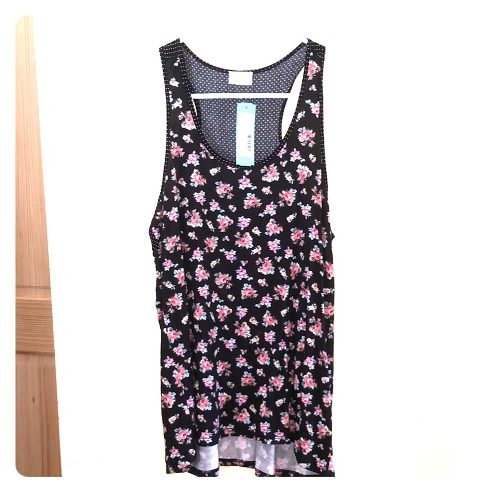 Le Lis Parsons mixed material knit top.